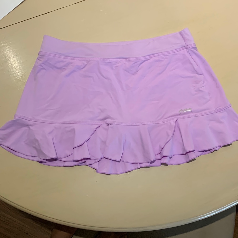 Sofibella tennis skirt beautiful color lavender size M no tags inside
